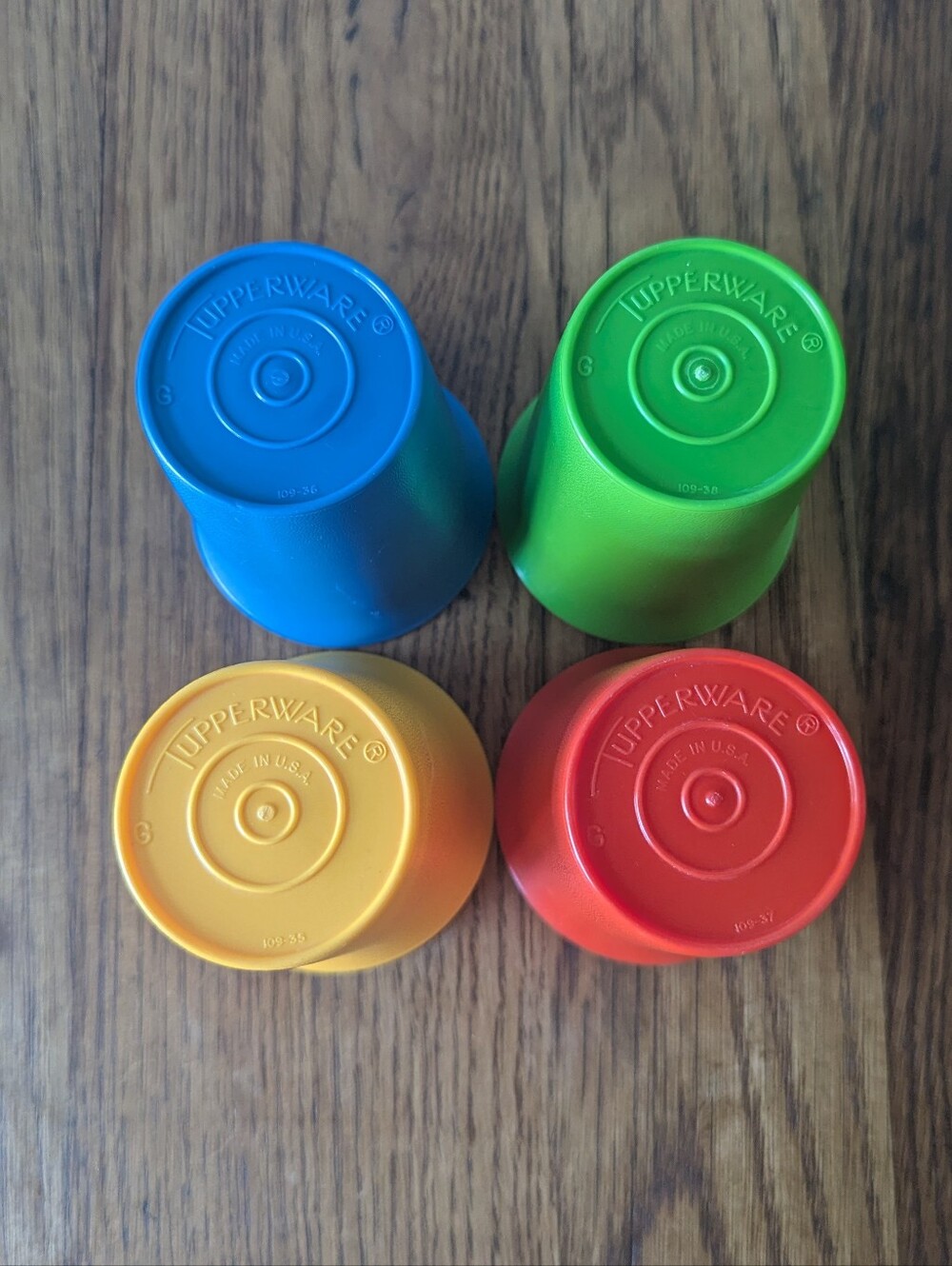 ๐ Vintage Tupperware #109 Kids Colorful Bell Tumblers 7oz Set of 4 Cups - Picture 7 of 15